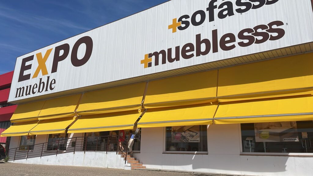 la mayor tienda de muebles de salamanca